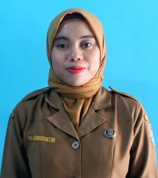 Umi Khomsiyatun, M.AP.